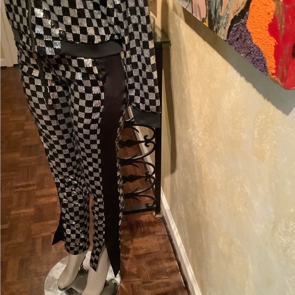 2piece sequin jogging set silver and black. - Picture 2 of 7